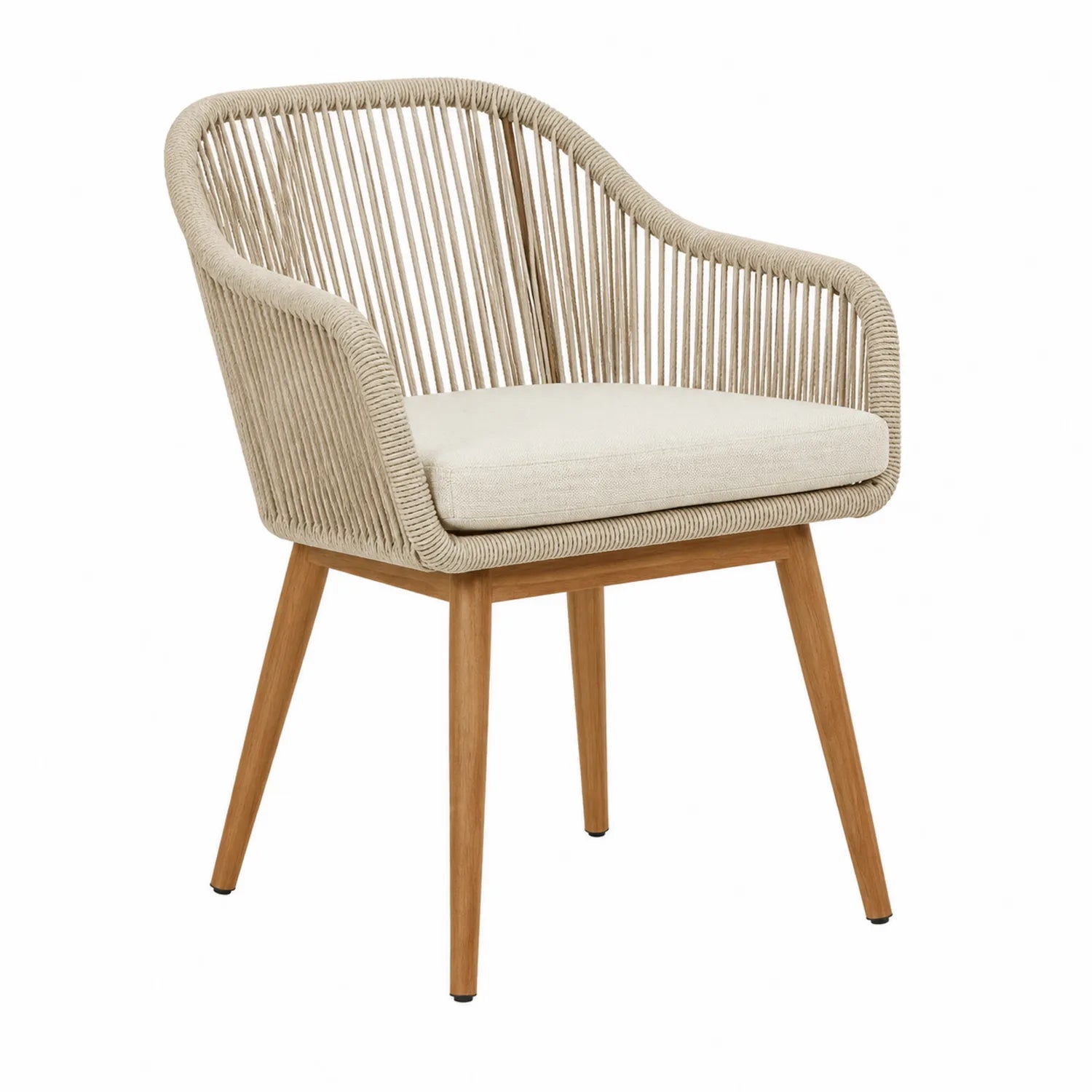 Silla de exterior de cuerda con marco de madera y cojín beige